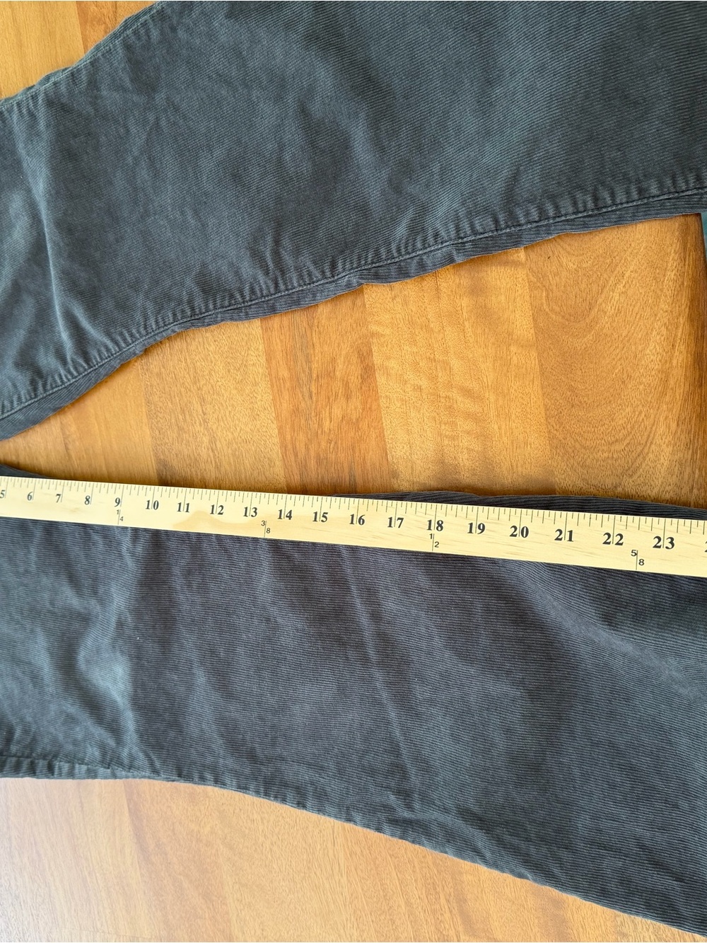 American Eagle Outfitters Super High-Rise Flare Corduroy in Gray Size 10 Short - Picture 7 of 12